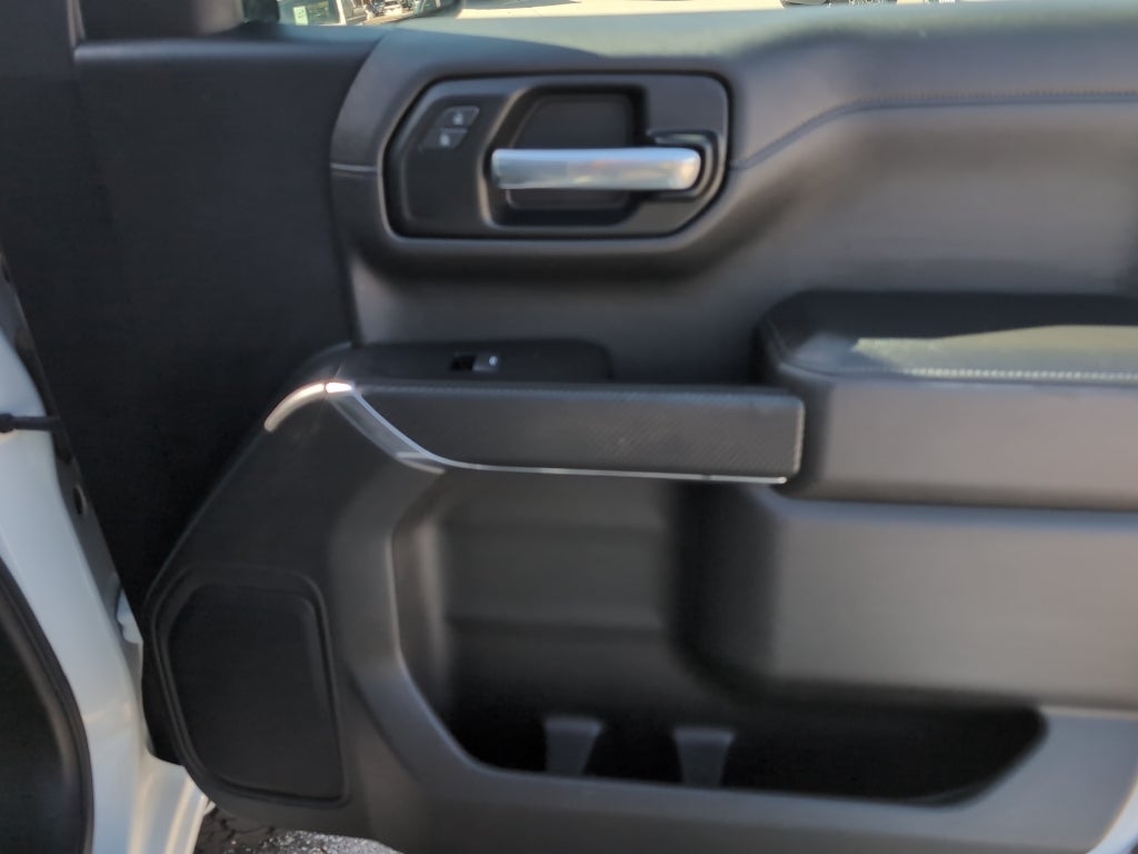 2022 Chevrolet Silverado RST