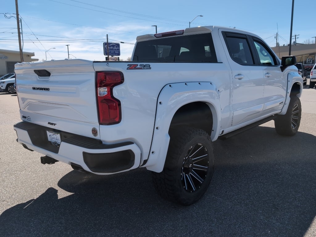 2022 Chevrolet Silverado RST