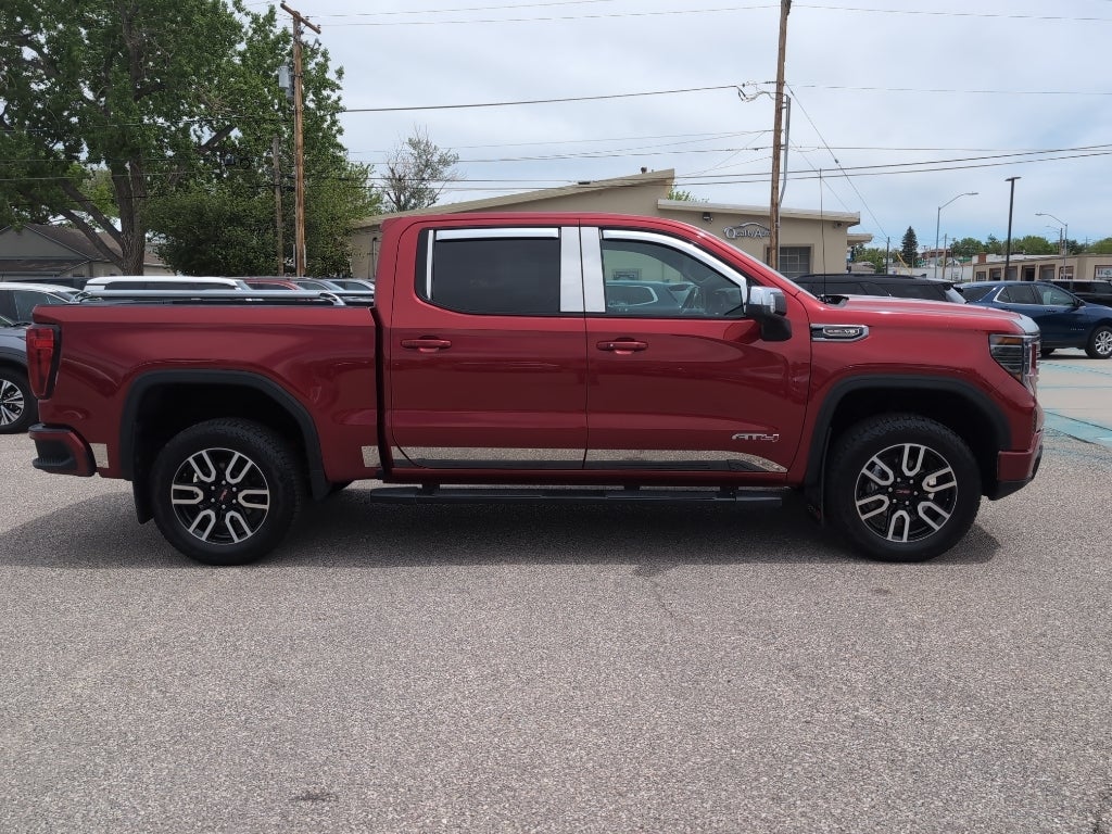 2023 GMC Sierra AT4