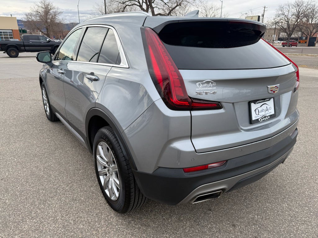 2023 Cadillac XT4 FWD Premium Luxury