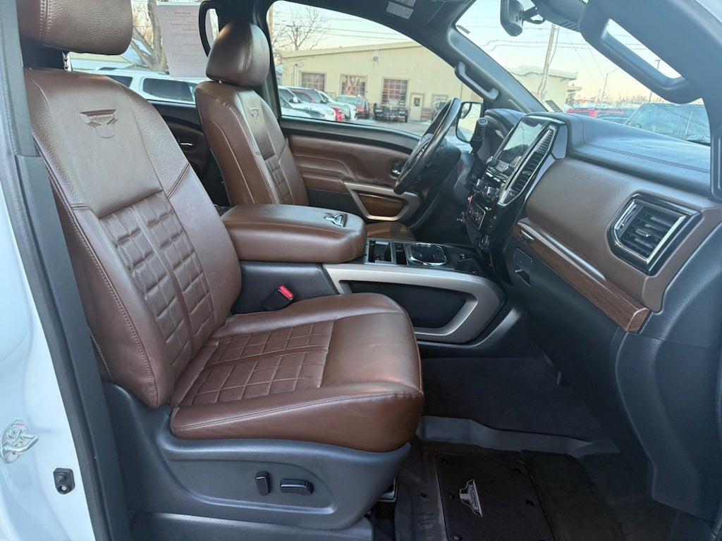 2023 Nissan Titan Platinum Reserve