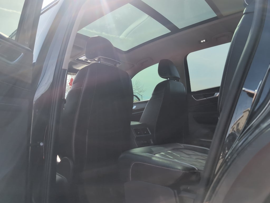 2024 Volkswagen Atlas 2.0T SEL Premium R-Line