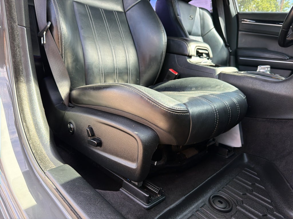2017 Chrysler 300S 300S