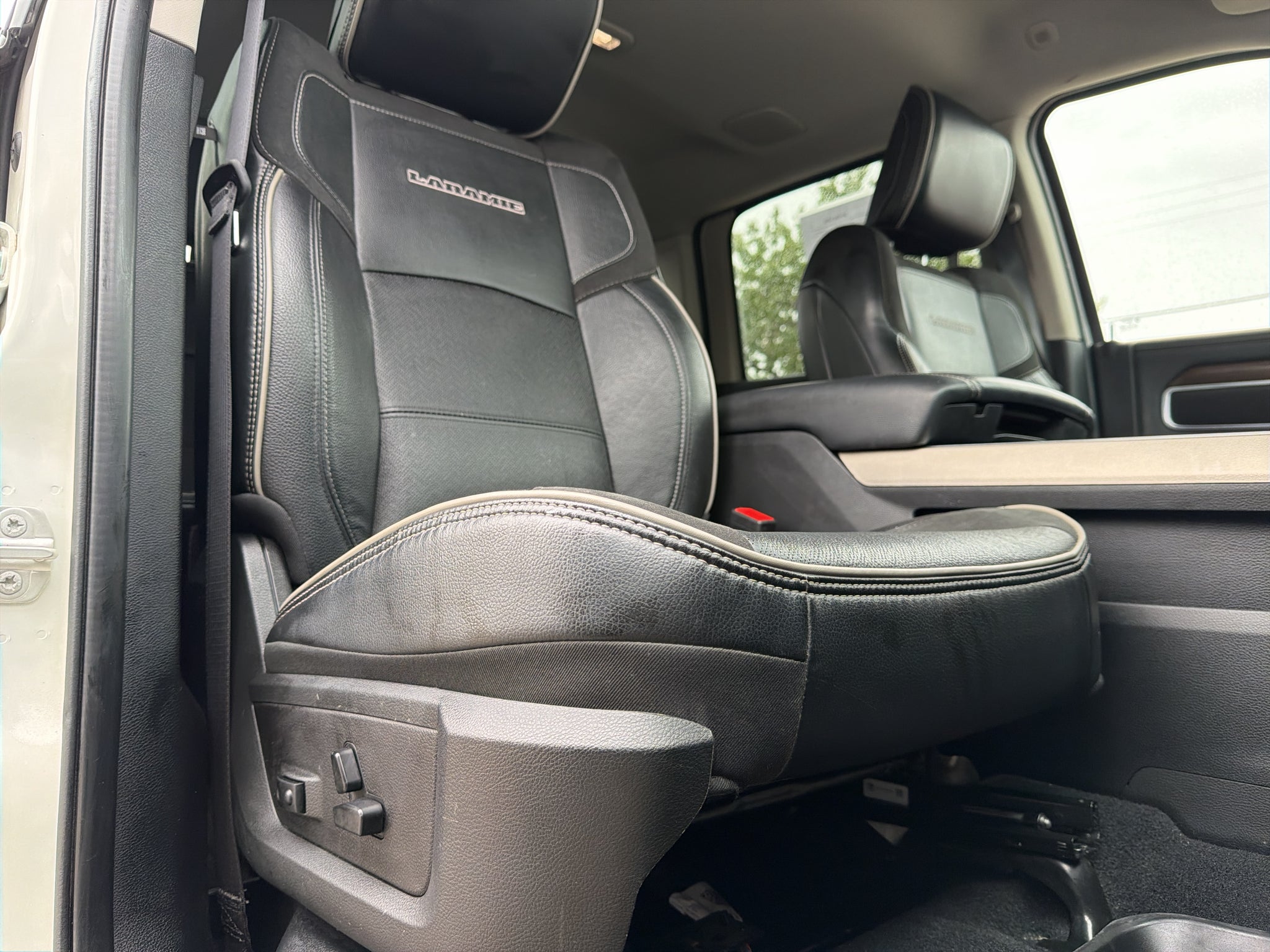 2024 RAM 3500 Laramie