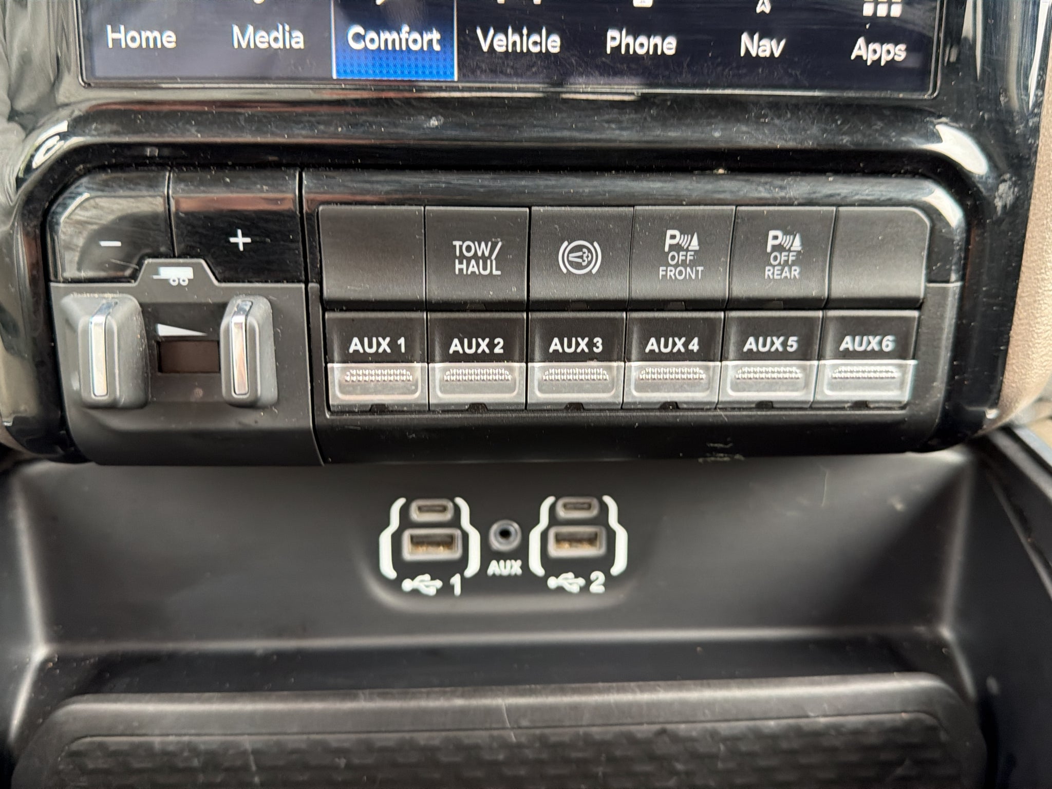 2024 RAM 3500 Laramie