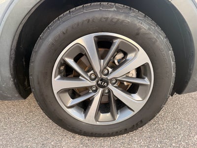 2020 Kia Sorento LX V6