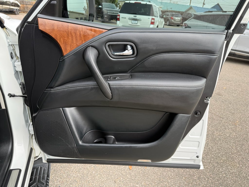 2019 INFINITI QX80 LUXE