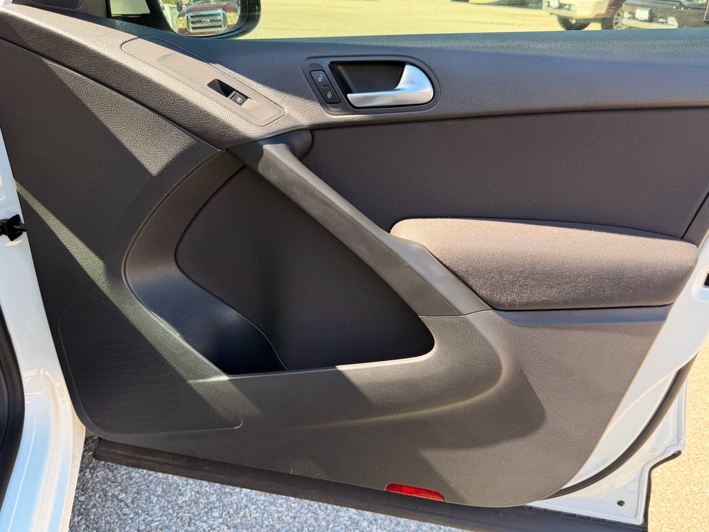 2017 Volkswagen Tiguan S